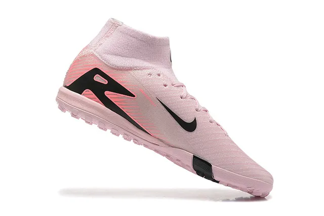 Nike Botas de Fútbol Altas Rosa y Negro con Punta de Calcetín y Suela Moldada para Césped 4