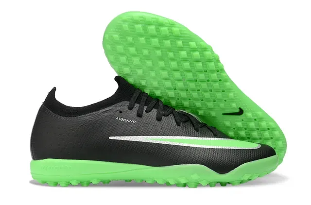 Nike Zapatillas de fútbol con empeine de tejido rosa y negro, suela iridiscente holográfica, para tierra firme 3