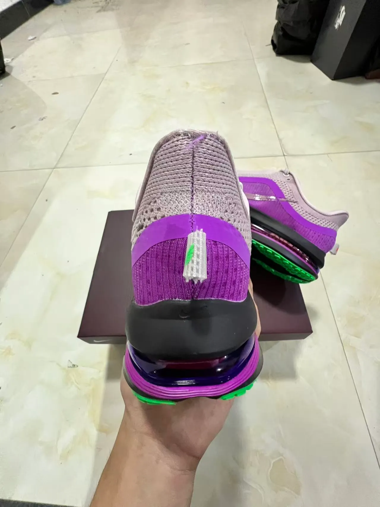 Nike أرجواني أخضر محبوك مُهندس وجه علوي وحدة أير زوم كاملة الأطوال أحذية جري 8