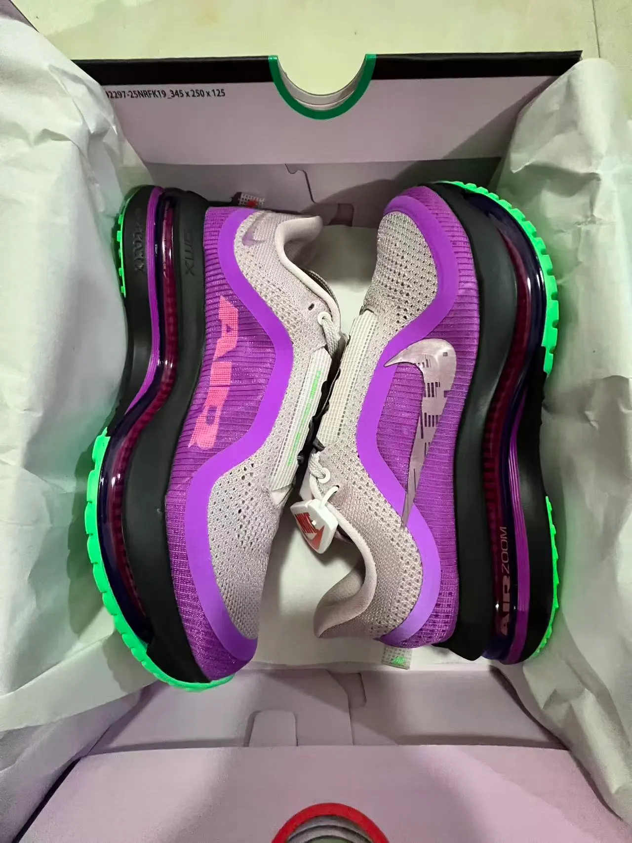 Nike أرجواني أخضر محبوك مُهندس وجه علوي وحدة أير زوم كاملة الأطوال أحذية جري 9
