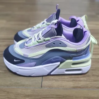 Nike حذاء رياضي أسلوب حياة بنفسجي أخضر طبقات تراكبات اصطناعية مرئية وحدة هواء نافذة