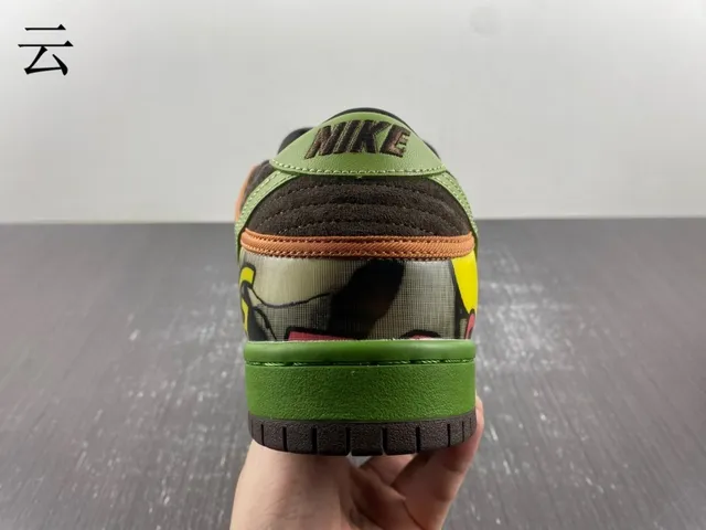 Nike SB Dunk Low Graffiti Print Olive Green स्केटबोर्ड जूते 14