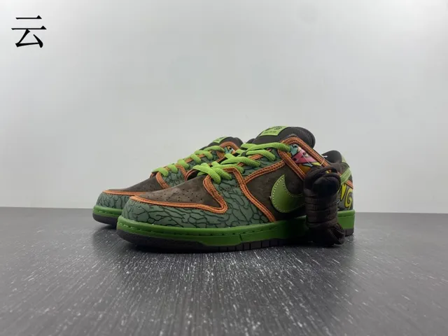 Nike SB Dunk Low Graffiti Print Olive Green स्केटबोर्ड जूते 17