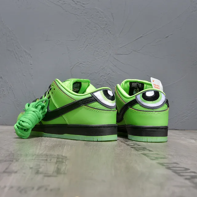 Nike SB Dunk Low সবুজ কালো ছিদ্রিত টো স্কেটবোর্ড জুতা 3