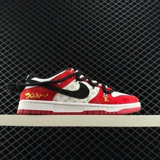 Nike SB Dunk Low Red White Black Gold Monogram স্কেটবোর্ড জুতা