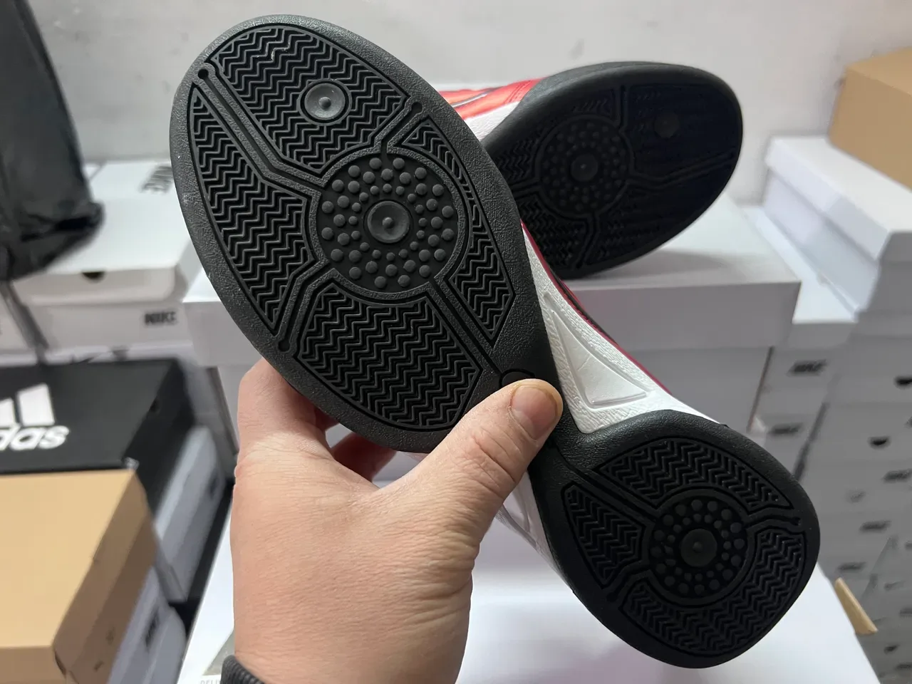 Nike Total 90 III حذاء كرة قدم داخلي أحمر معدني 2