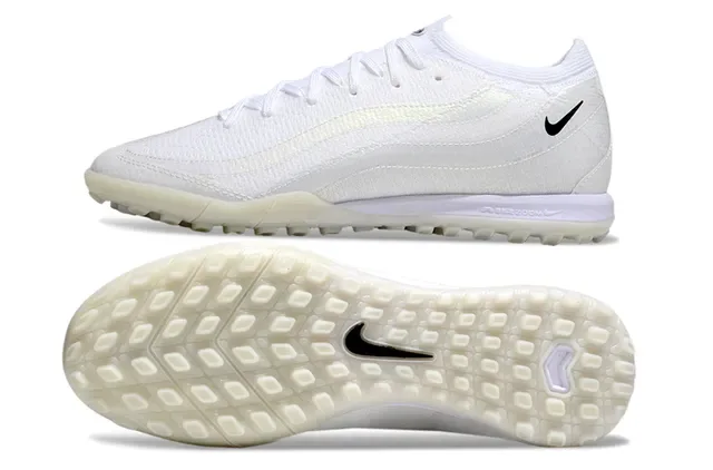 Nike White Black Knit Upper Iridescent Wave Stripe Turf Soccer Shoes 5
