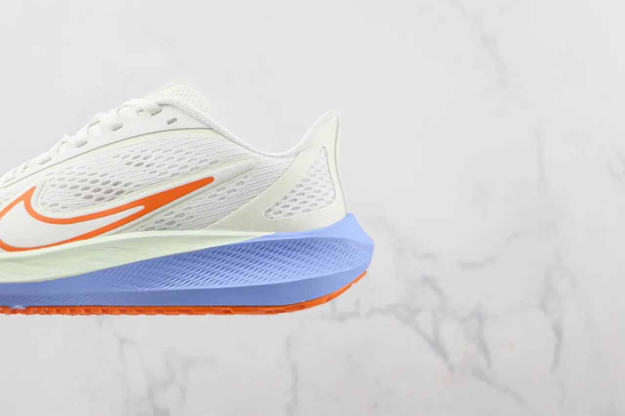 Nike সাদা কমলা ইঞ্জিনিয়ার্ড মেশ আপার ডুয়াল-টোন মিডসোল রানিং শু 7