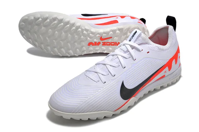 Nike zapatillas de fútbol turf blancas y naranjas de bajo corte con empeine sintético, ribeteado y texturizado en el antepié 6