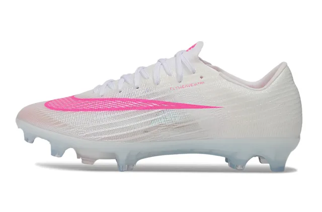 Nike chaussures de football blanc et rose Flyknit Upper semelle translucide Firm-Ground 6