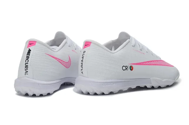 Nike White Pink Flyweave Upper Outsole Turf Soccer Shoes 7