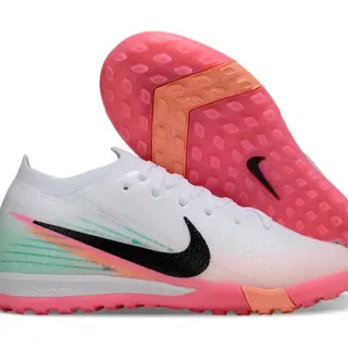 Nike Chaussures de soccer indoor avec upper en maille blanc rose graphique gradient