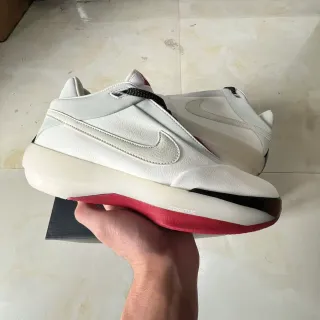 Nike Zapatos De Baloncesto De Cuero Superior Con Cierre De Correa Blanco Y Rojo