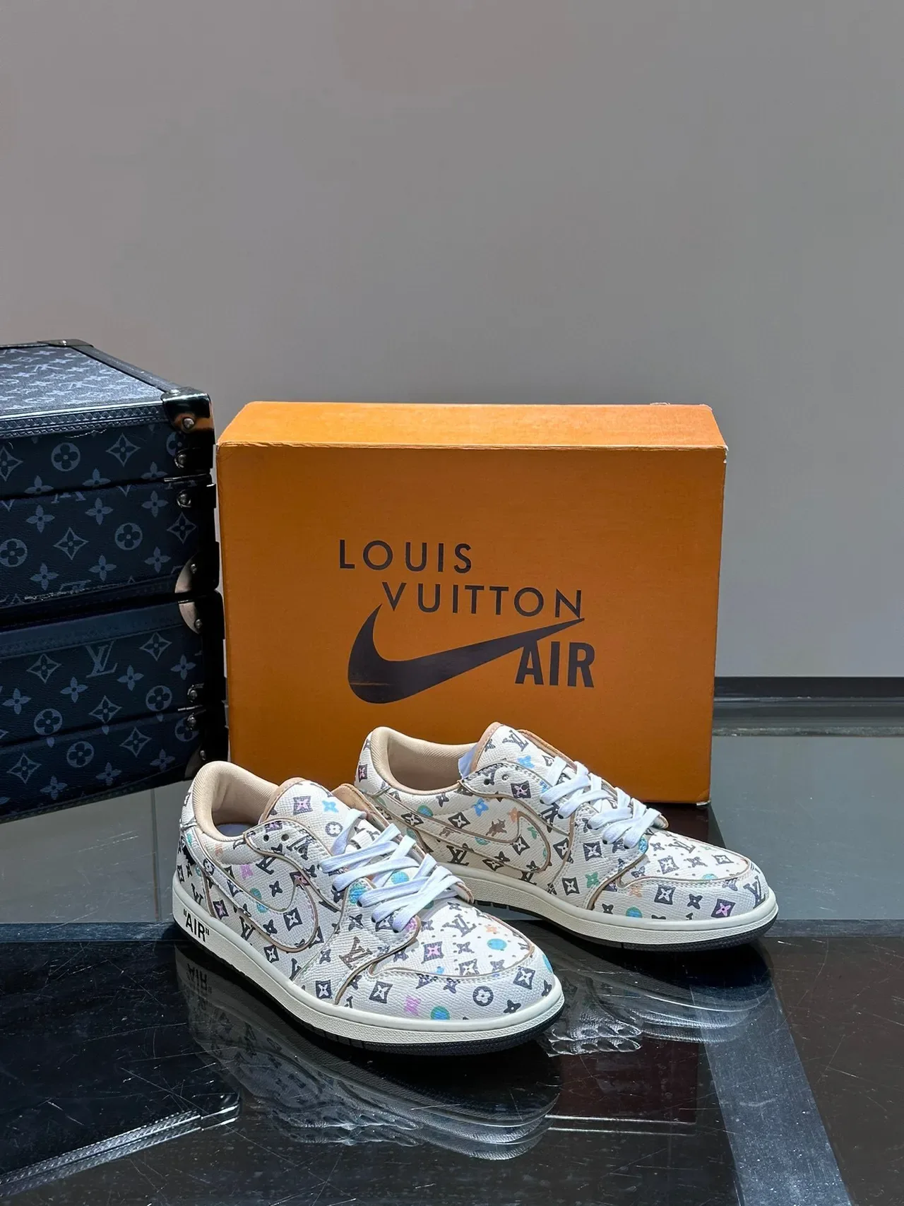 Nike x Louis Vuitton Dunk Low Monogram Print Lifestyle Sneakers 5
