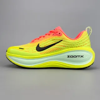 Nike Amarelo Rosa Upper de Knit Engineered Sculpted ZoomX Solado intermediário Tênis de corrida