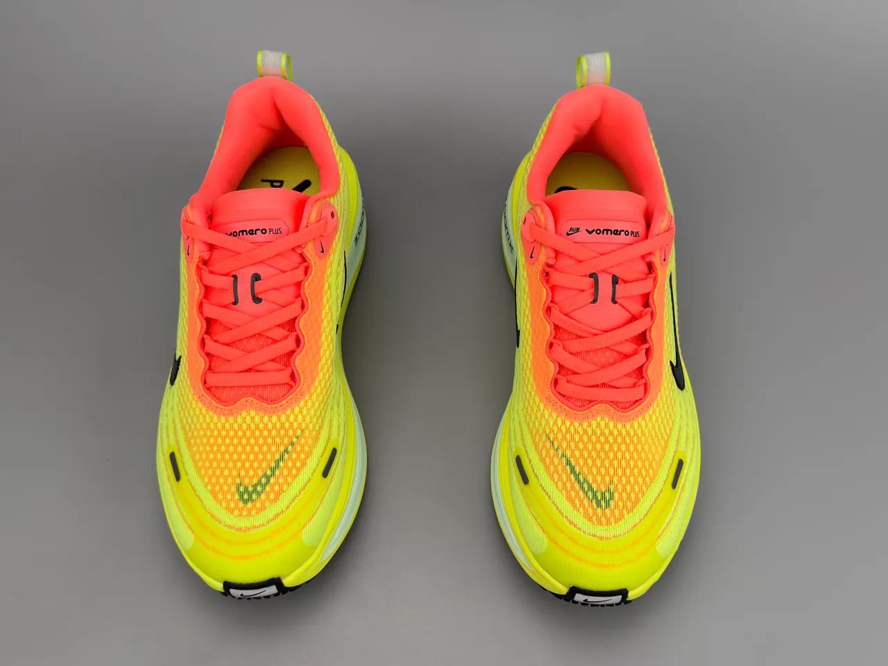 Nike Yellow Pink Engineered Knit Upper Sculpted ZoomX Midsole Running Shoes 7