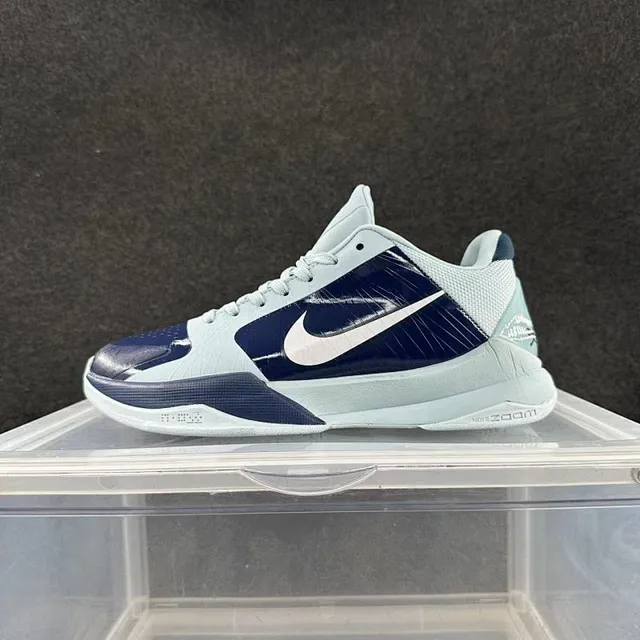 Nike Zoom Kobe IV Jade chaussures de basketball 2