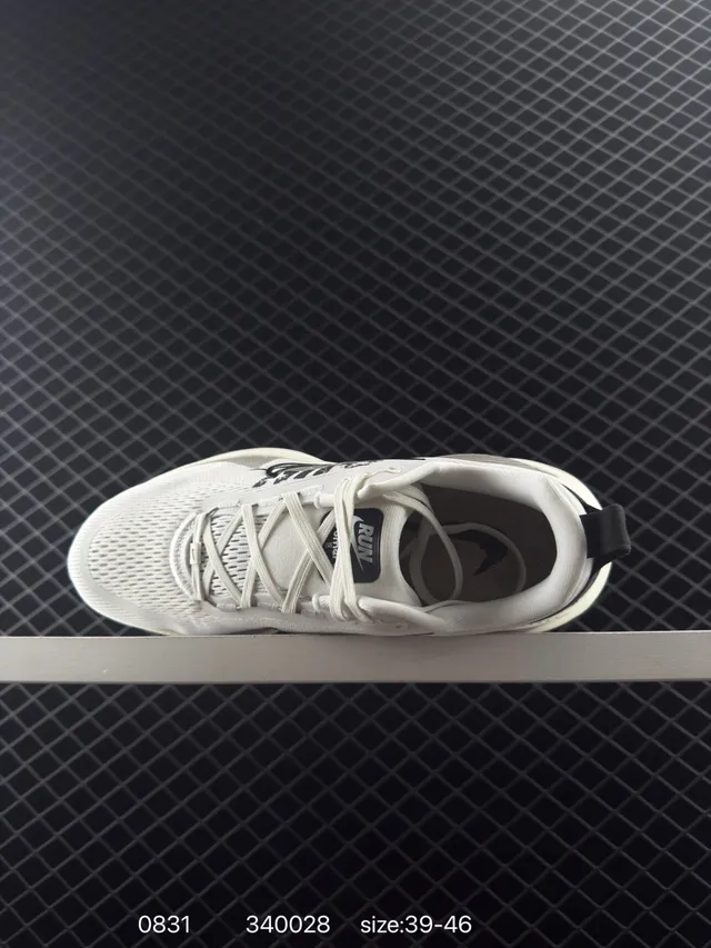 Nike ZoomX White Black Breathable Knit Upper Sculpted Layered Midsole Running Shoes 4