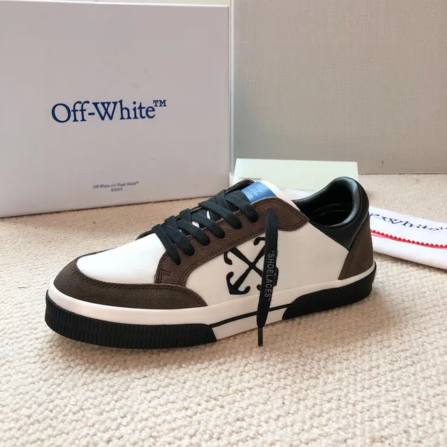Off-White 棕色低帮帆布和麂皮拼面生活方式运动鞋 5