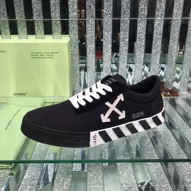 Off-White Low Vulcanized Black White Industrial Design Lifestyle Sneakers 4