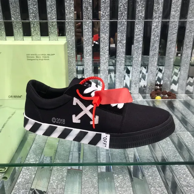 Off-White Low Vulcanized Black White Industrial Design Lifestyle Sneakers 6