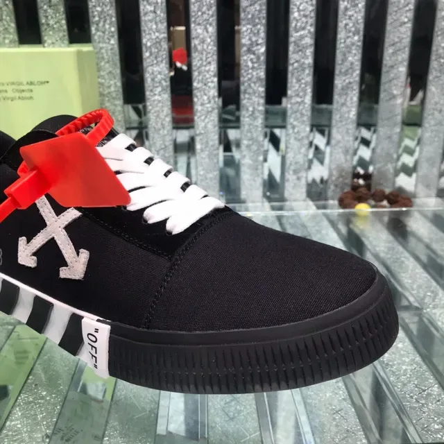 Off-White Low Vulcanized Black White Industrial Design Lifestyle Sneakers 7