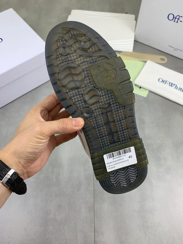 Off-White गुलाबी लो-टॉप परफोरेटेड टो लाइफस्टाइल स्नीकर 2