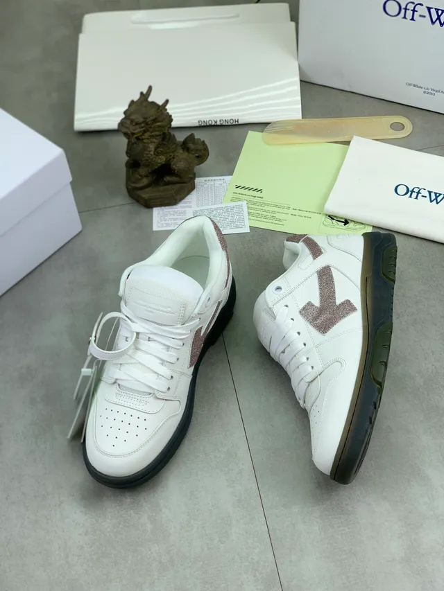 Off-White गुलाबी लो-टॉप परफोरेटेड टो लाइफस्टाइल स्नीकर 5