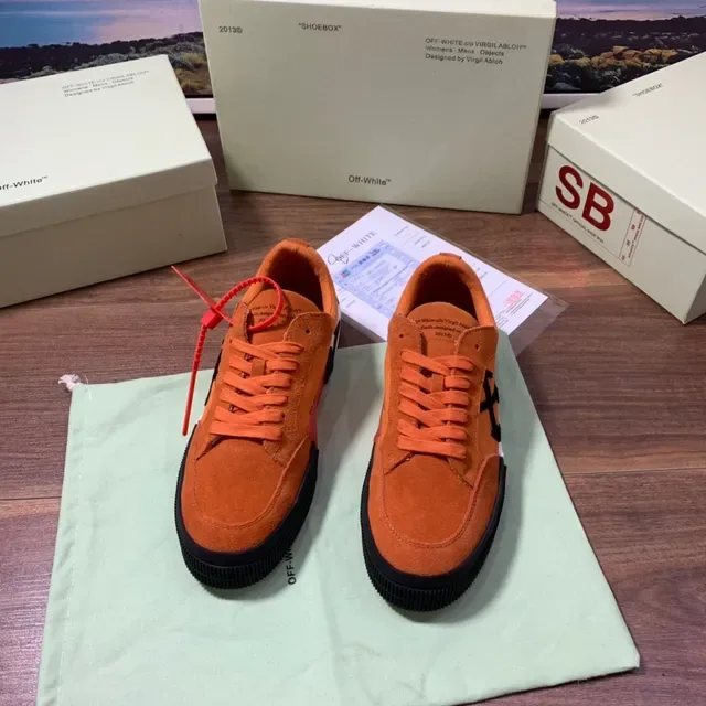 Off-White The Ten Zapatillas Lifestyle Naranja Negro Ante Superior con Logo de Flecha 9