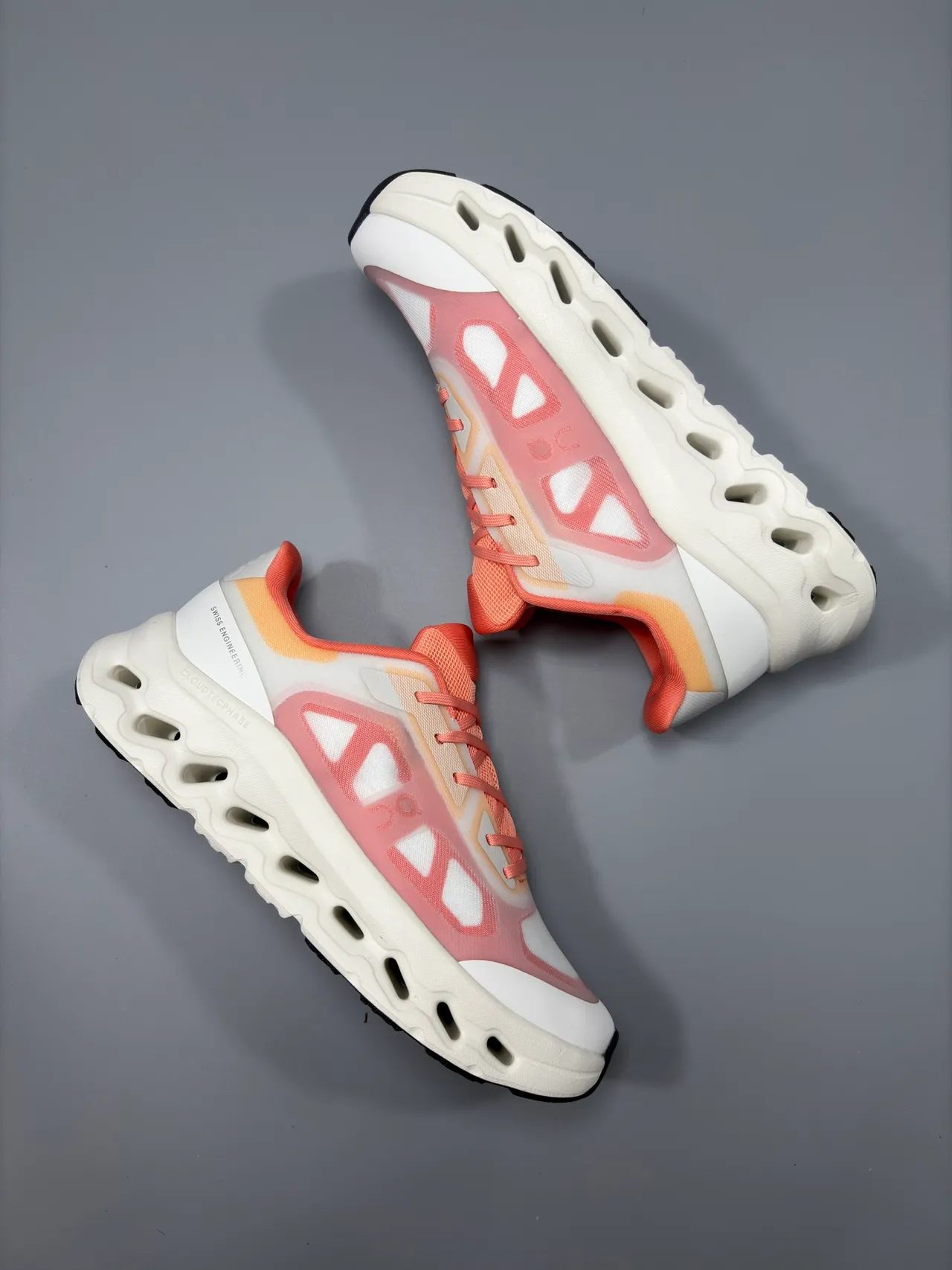 On Blanco Rosa Cloudtec Phase Suela media Perforado Hexagonal Pods Zapatos para correr 7