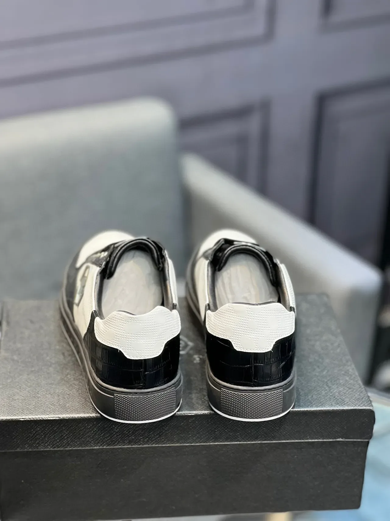 Philipp Plein Sport Tênis Lifestyle Preto Branco Patente Croc-Embossed Overlays Painéis Texturizados 7
