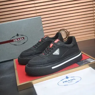 Prada काला लाल प्लेटफॉर्म सोल मेश एंड सिंथेटिक अपर लाइफस्टाइल स्नीकर