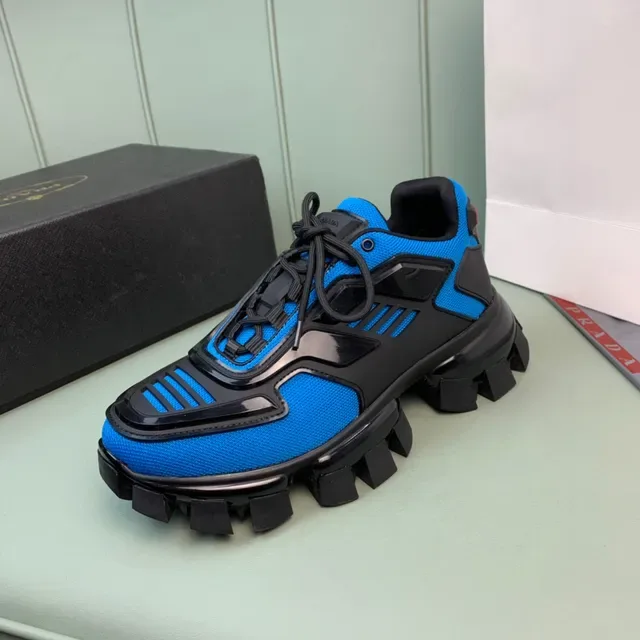 Prada Chaussures Chunky Bleu et Noir Semelle Lug Maille et Overlay Synthétique 9