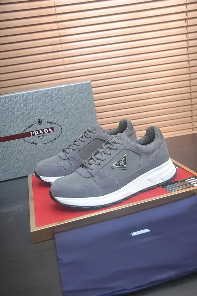 Prada Cloudbust ধূসর সুয়েড এবং চামড়া লাইফস্টাইল স্নিকার্স 4
