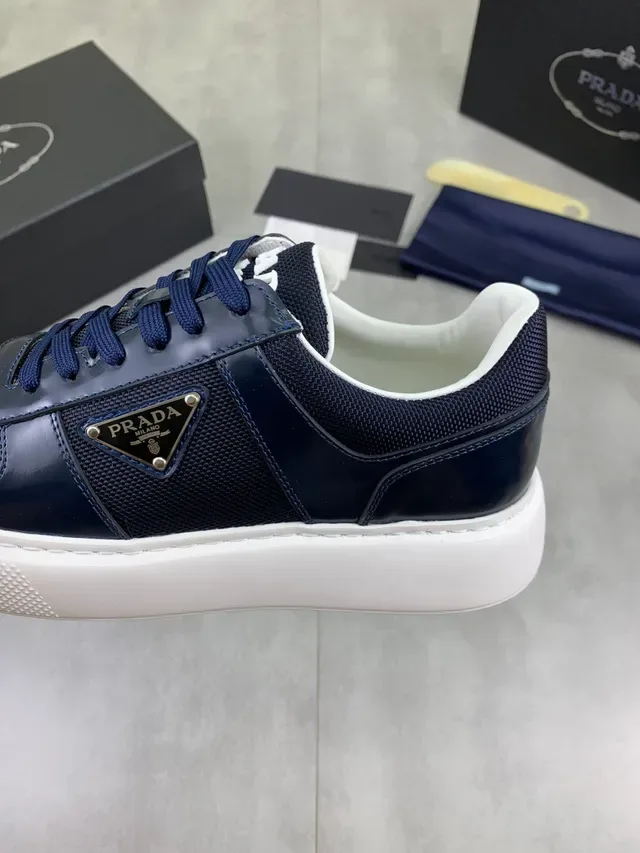 Prada Cloudbust নেভি সাদা নীল মিক্সড ম্যাটেরিয়াল উপর প্ল্যাটফর্ম সোল লাইফস্টাইল স্নিকার 4