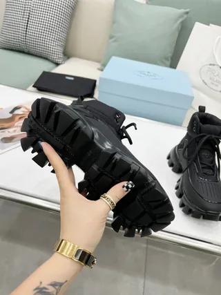 Prada Cloudbust Thunder Bottes chunky à la cheville noires 2