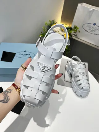 Prada Cloudbust Sandalias casuales blancas de tacón grueso con suela con tacos 8