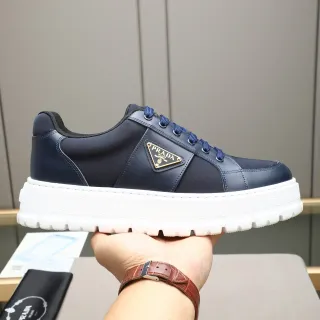 Prada Navy White Blue हाइब्रिड ऊपरी प्लेटफॉर्म सोल चंकी स्नीकर्स