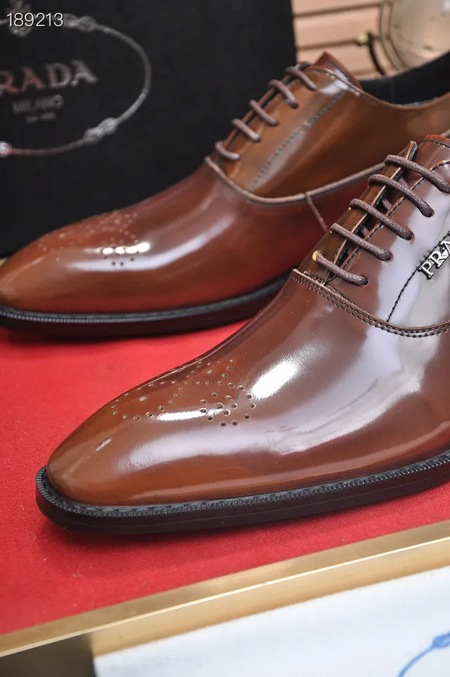 Prada Chaussures Oxford Marron Poli Brogue Cap-Toe 3
