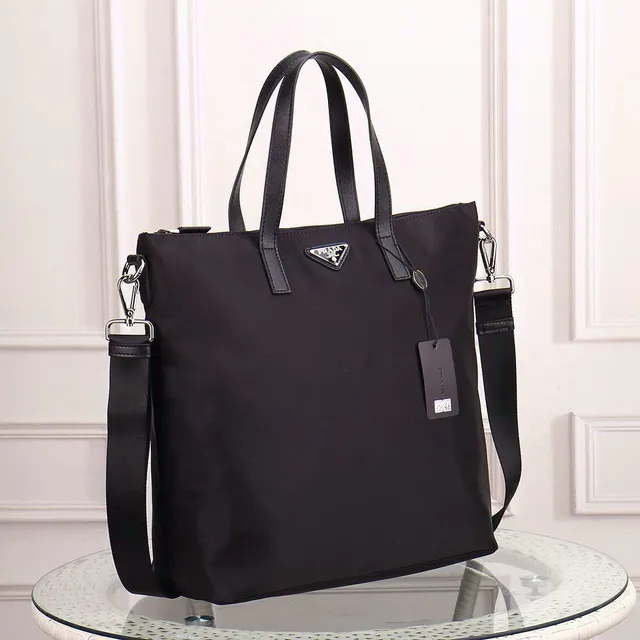 Prada Re-Edition 2005 黑色尼龙托特包 9