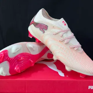 Puma Future Z Beige Pink Knit Upper Gradient Detailing Firm-Ground Soccer Shoes