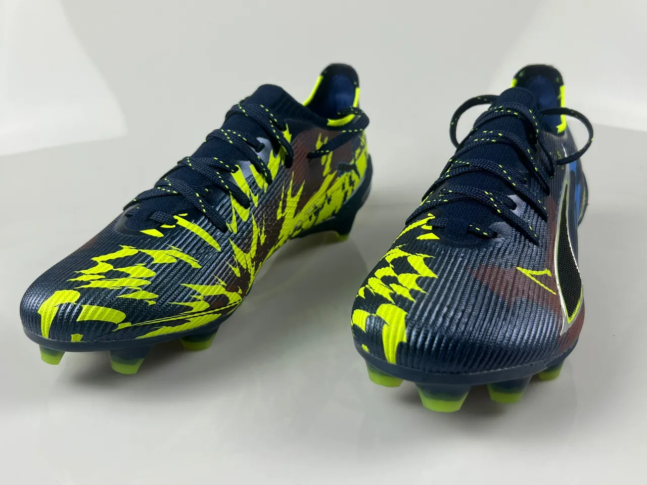 Puma Future Z Navy Yellow অ্যাসিমেট্রিকাল লেসিং টেক্সচার্ড নিট আপার ফার্ম-গ্রাউন্ড সকার শোজ 8