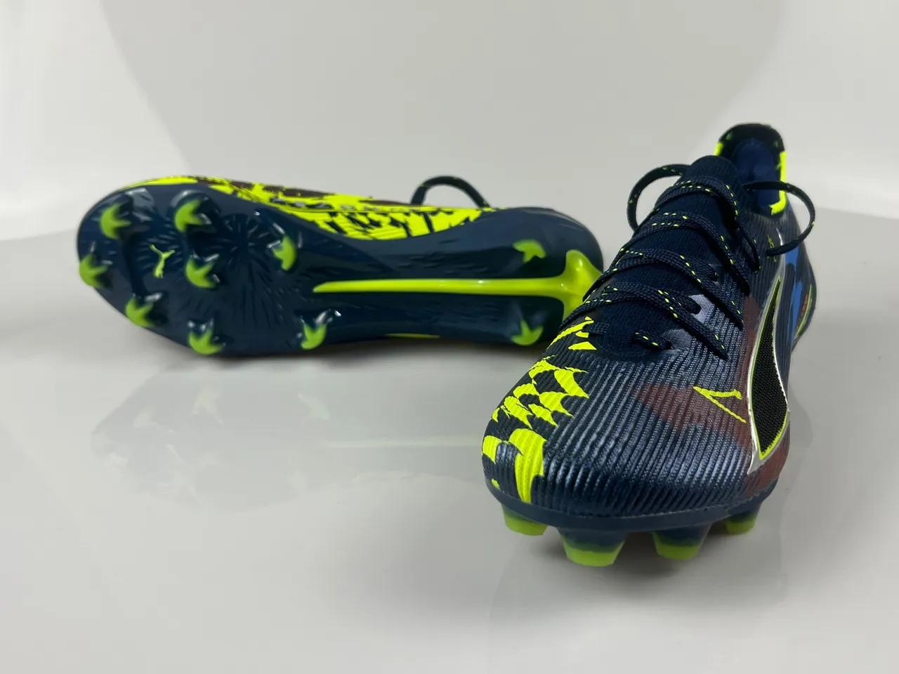 Puma Future Z Navy Yellow অ্যাসিমেট্রিকাল লেসিং টেক্সচার্ড নিট আপার ফার্ম-গ্রাউন্ড সকার শোজ 9