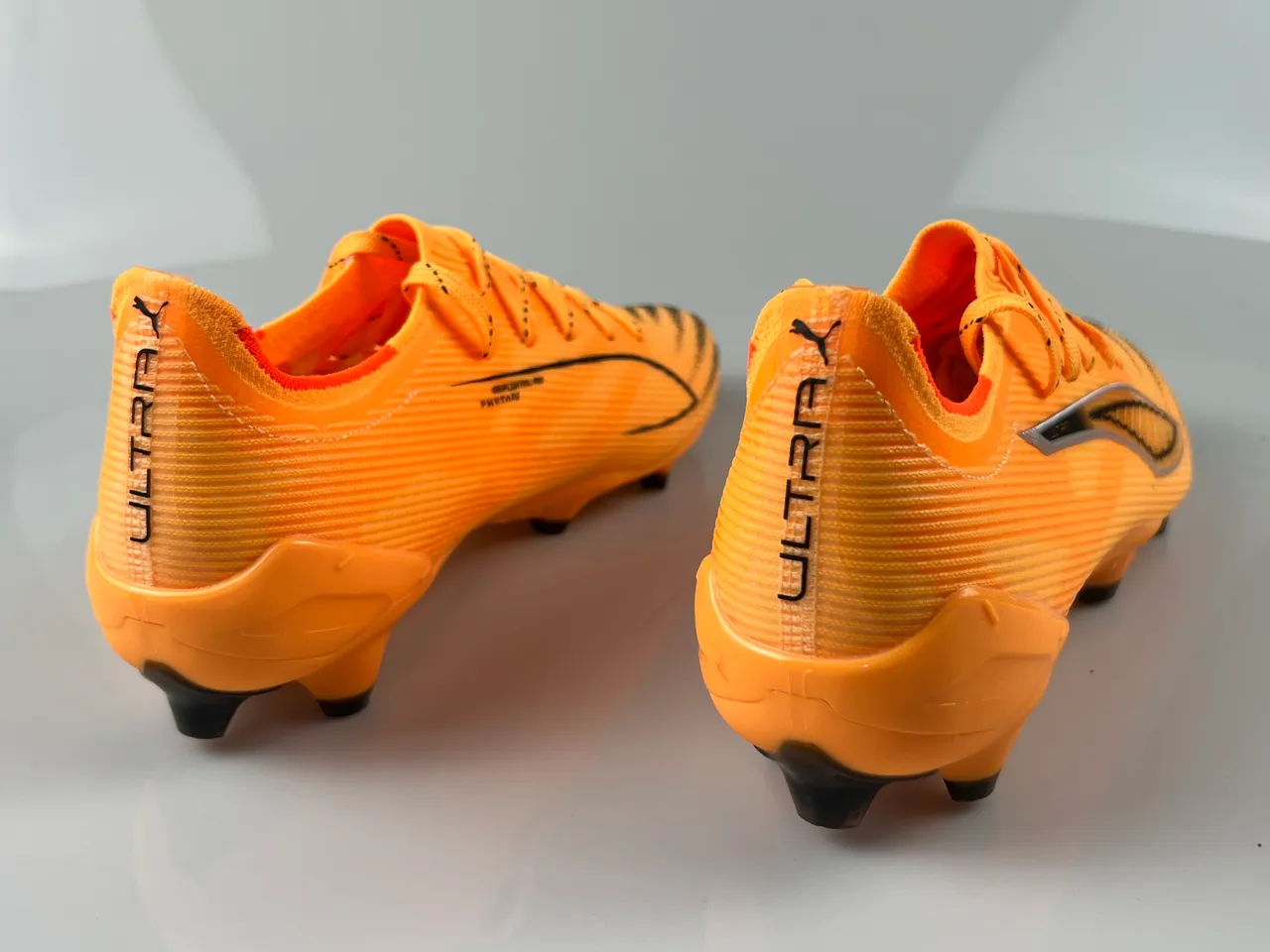 Puma Ultra Orange Black Low-Cut Lace-Up Ribbed Synthetic Upper Firm-Ground Soccer Shoes 8