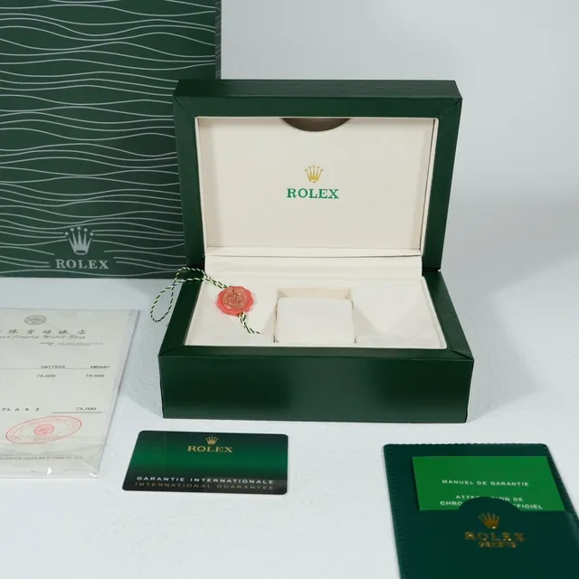Rolex Submariner Lunette Verte Cadran Noir Montre Mécanique 2