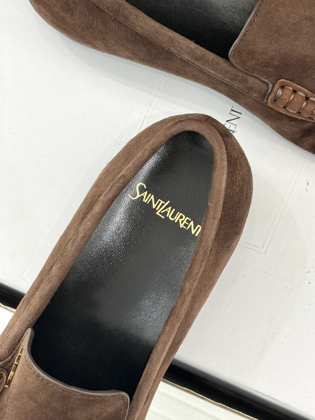 Saint Laurent 棕黑麂皮莫卡辛头乐福鞋 3
