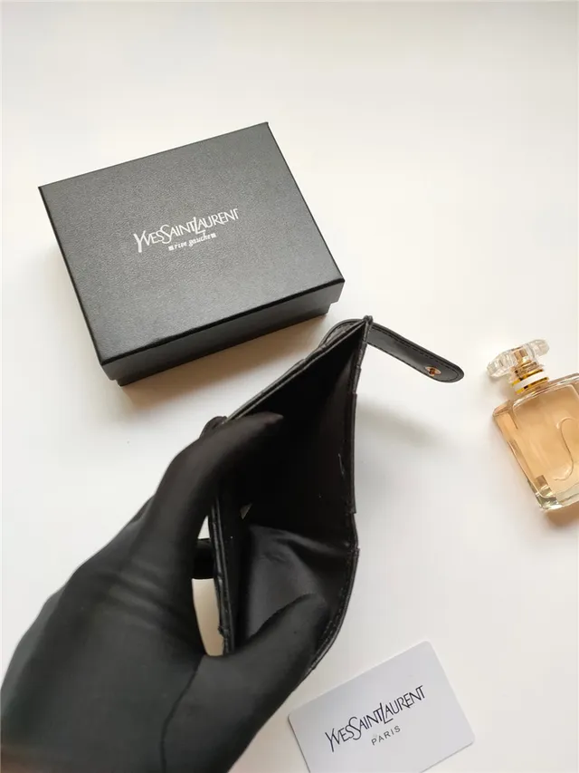 Saint Laurent Loulou क्विल्टेड काला चमड़े का कार्ड होल्डर 2