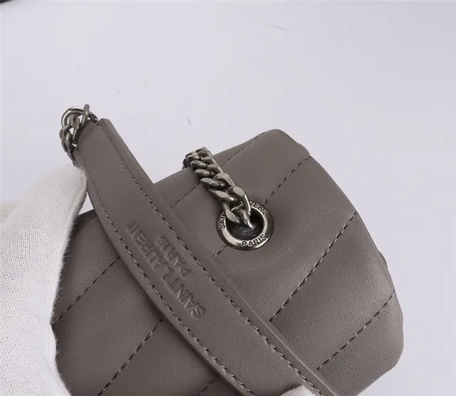 Sac à chaîne matelassé Saint Laurent Loulou en gris taupe 6