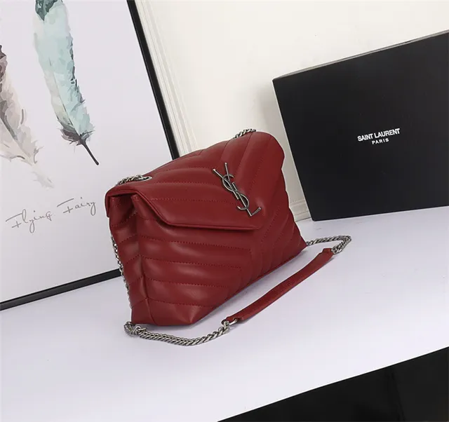 Sac à chaîne matelassé Saint Laurent Loulou en gris taupe 17