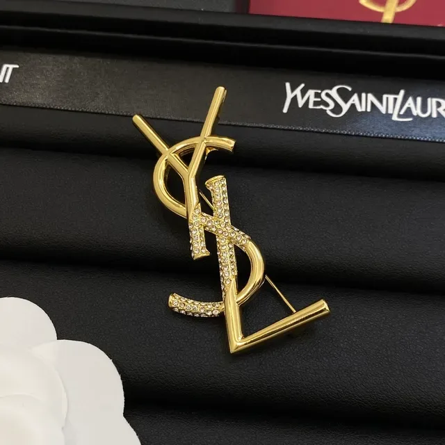 Saint Laurent Monogram चांदी सोना पैवे-क्रिस्टल ब्रोच 3